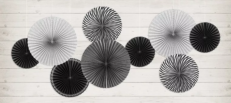 5 rosette decorative Bianco e Nero