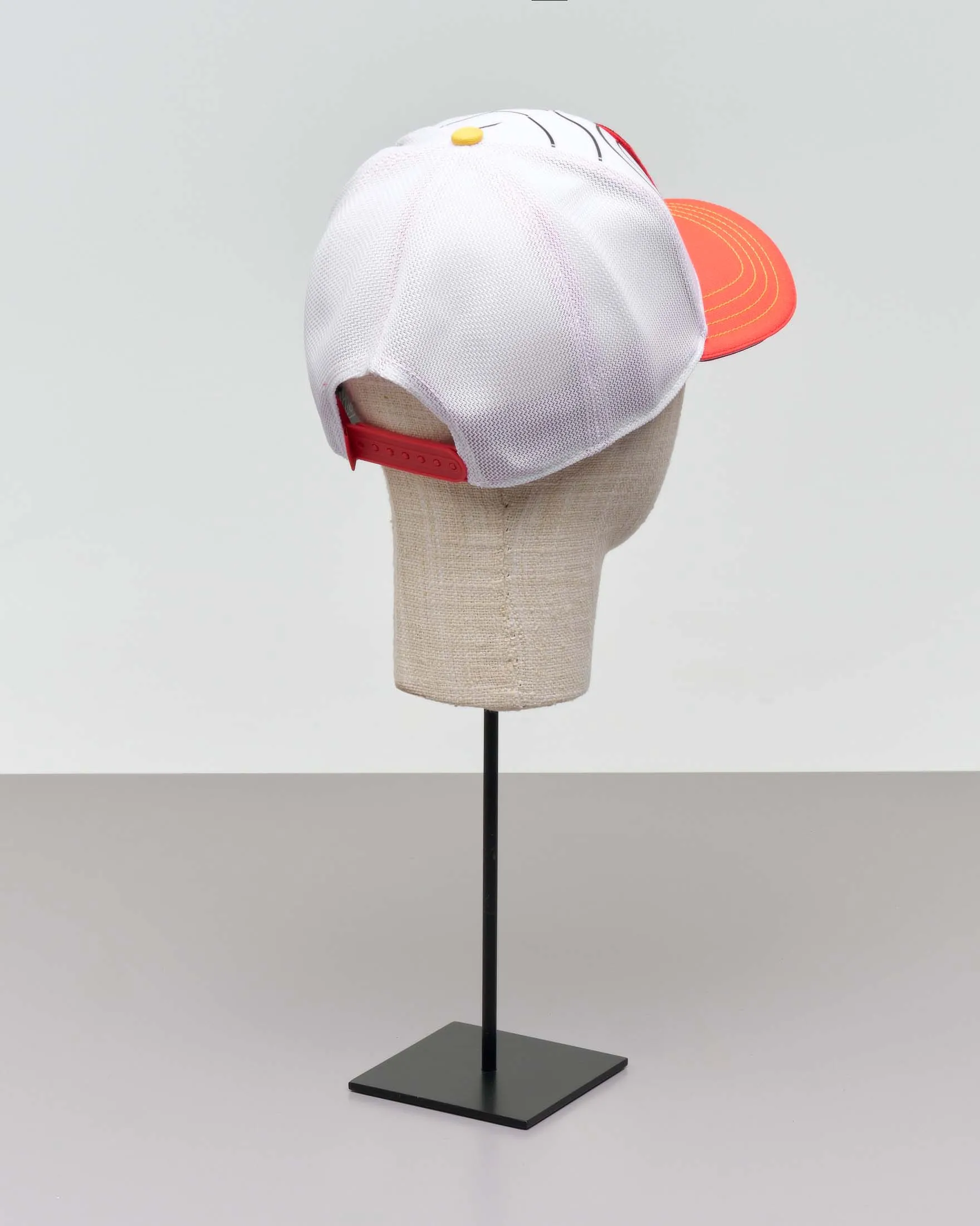 Berretto The Double trucker bianco e rosso con patch opossum