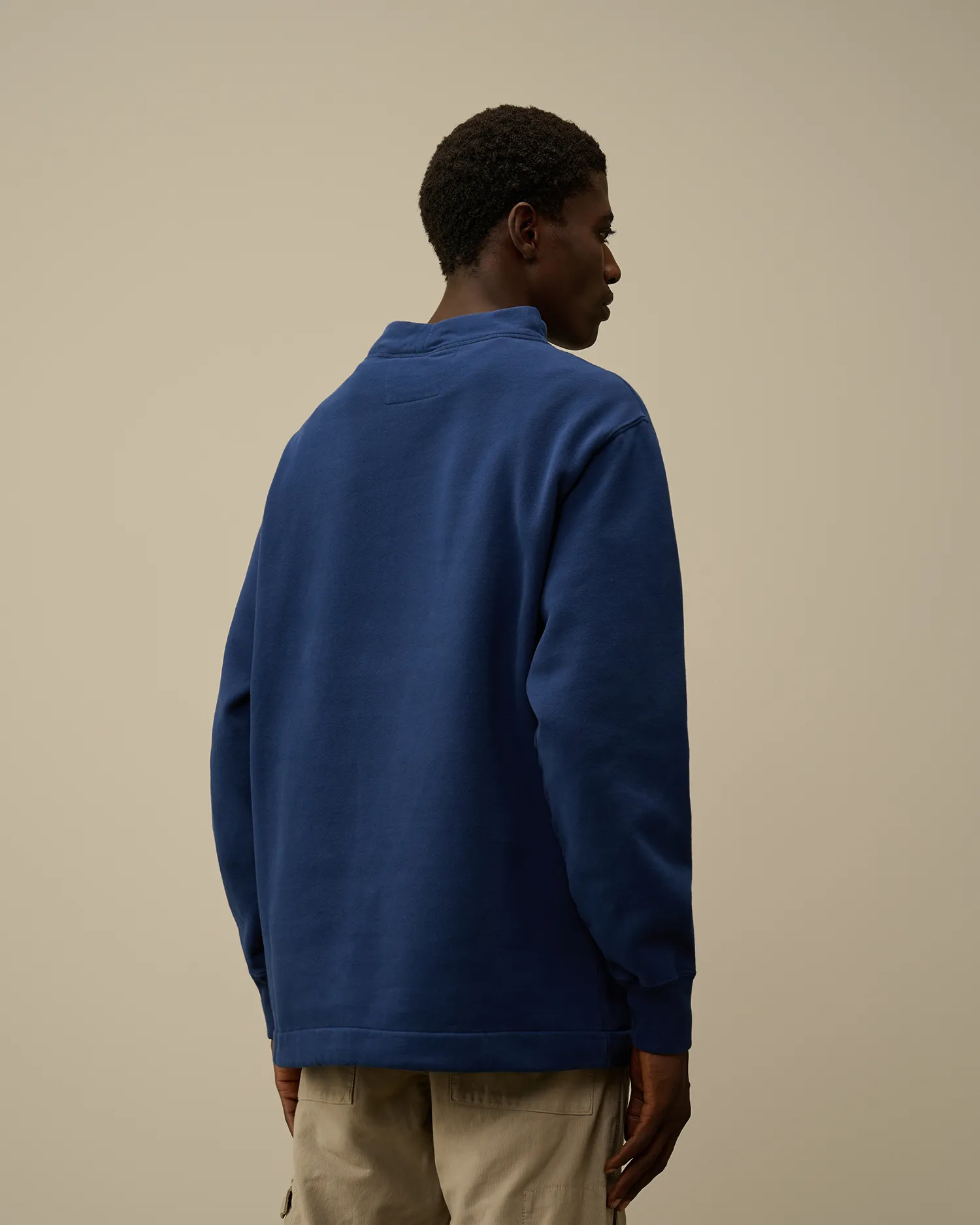 Diagonal Fleece Mixed Funnel Neck Sweatshirt