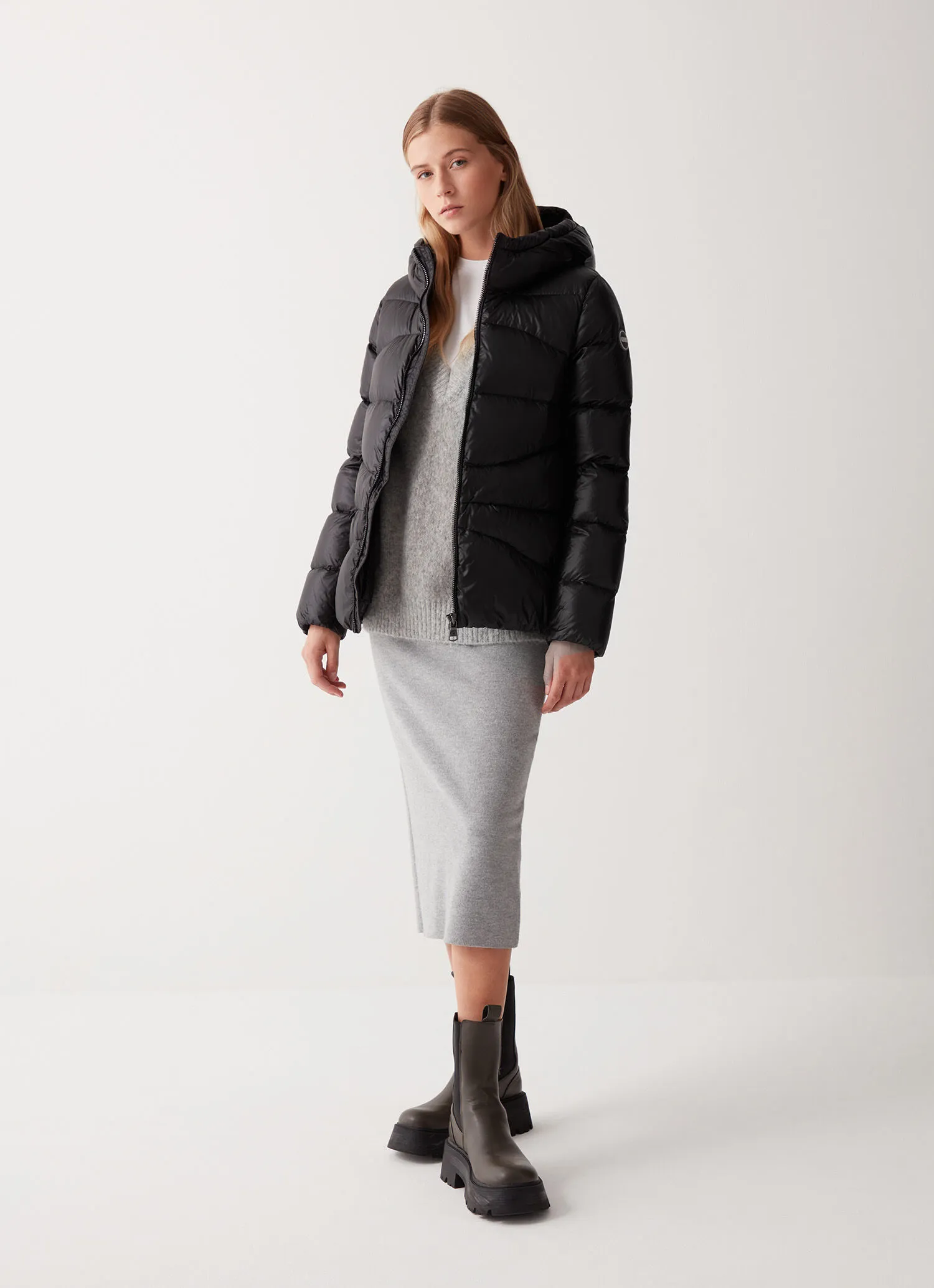 Down jacket with cuffs and elasticated hem
