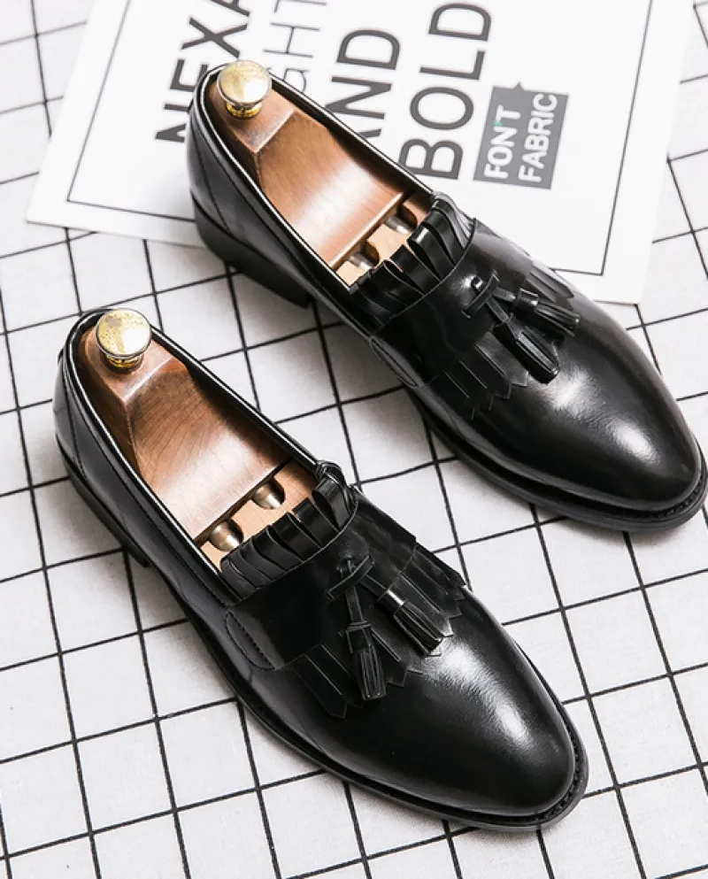 Gran Bretagna Designer di lusso Scarpe da sposa da uomo con nappe a punta Scarpe da sposa Oxford Appartamenti Casual Abito da mo