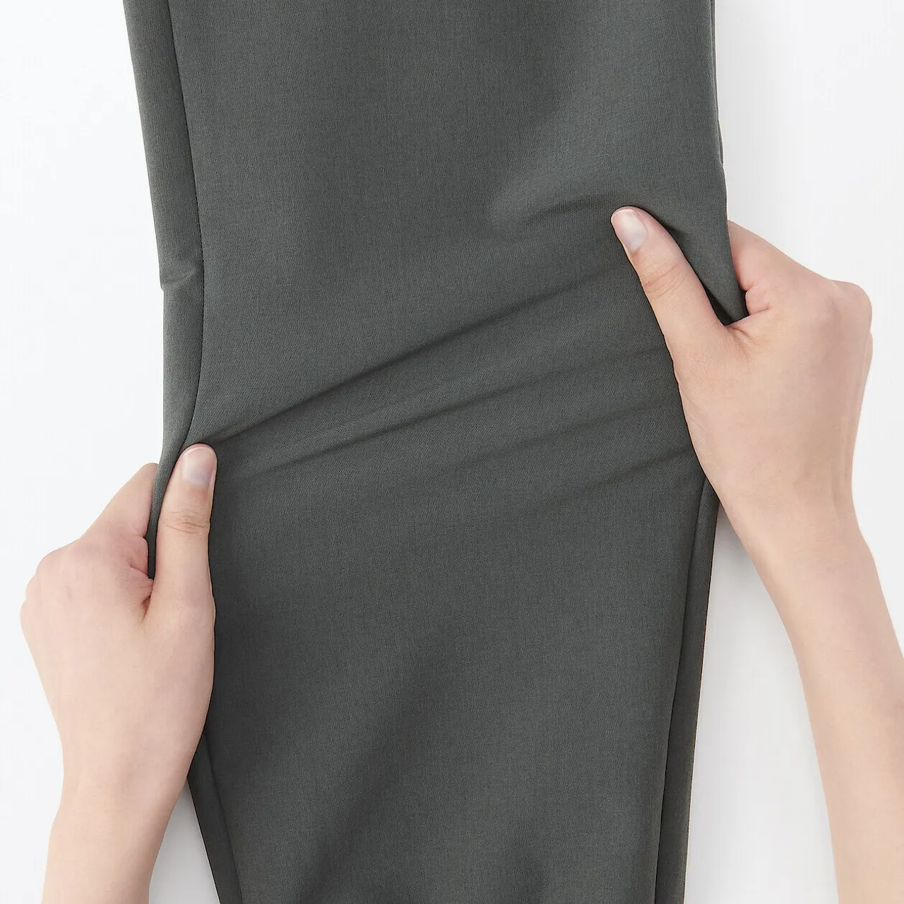 Joggers da donna antivento elasticizzati e comodi