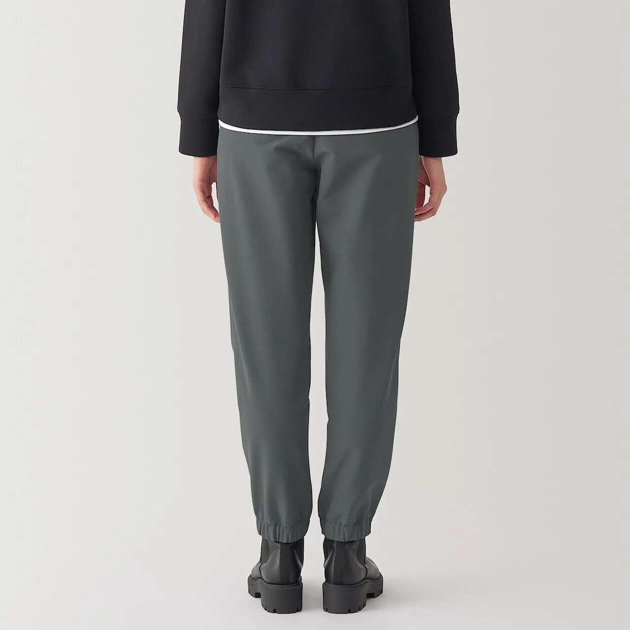 Joggers da donna antivento elasticizzati e comodi