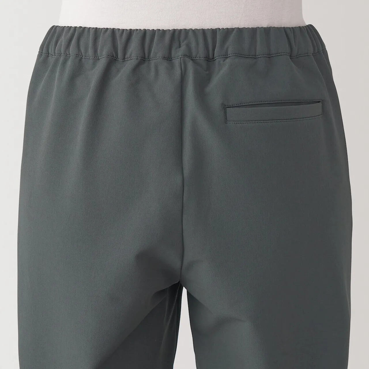 Joggers da donna antivento elasticizzati e comodi