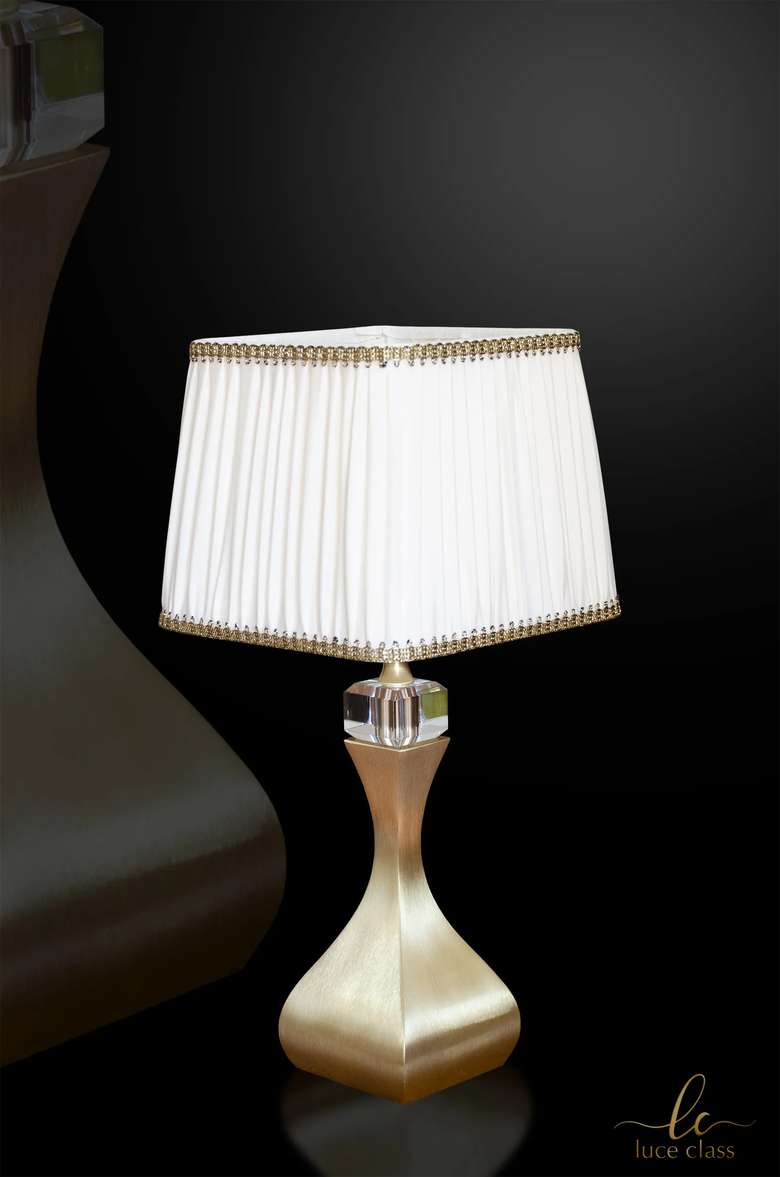 lampada “bottle” da tavolo comodino classica in cristallo e ottone