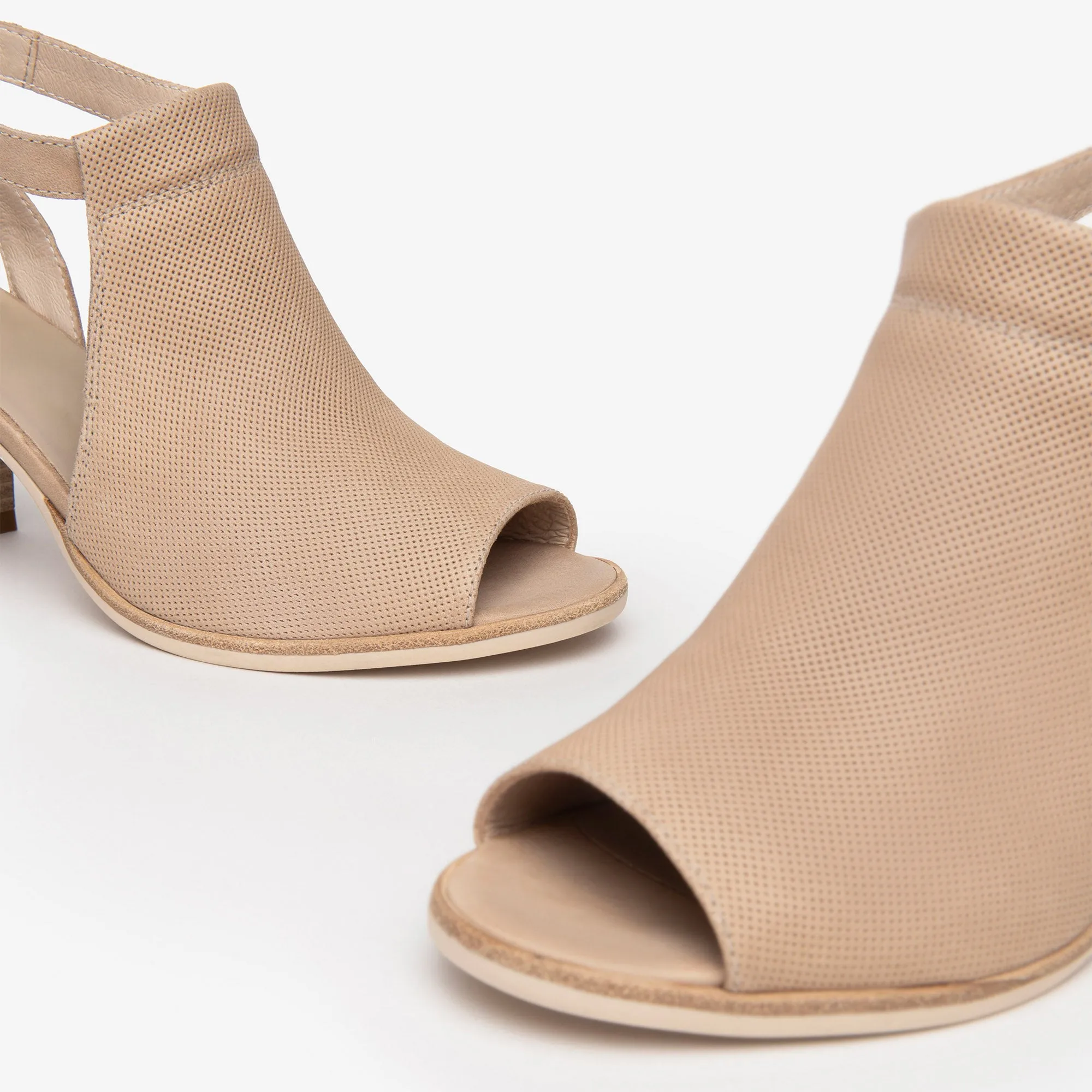 NERO GIARDINI Sandali con tacco Donna - Beige modello E409760D