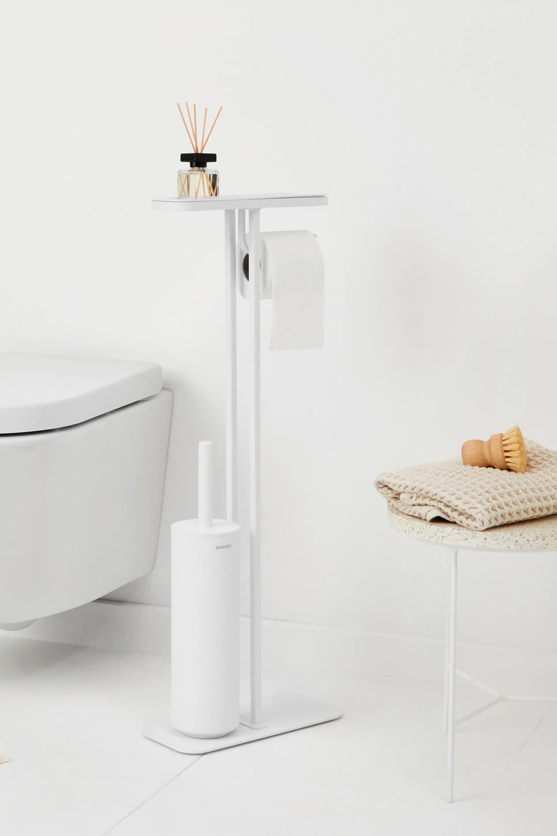 Piantana porta rotolo e scopino MindSet.ji{font-size:18px}Mineral fresh white, silicone