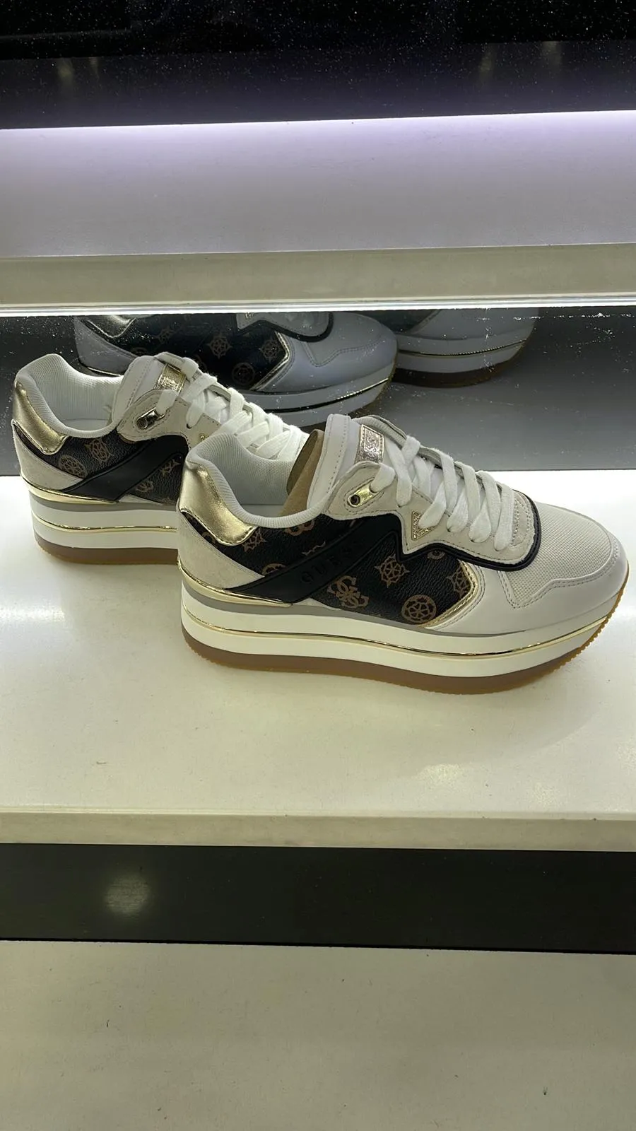 Scarpe Guess Brown/White