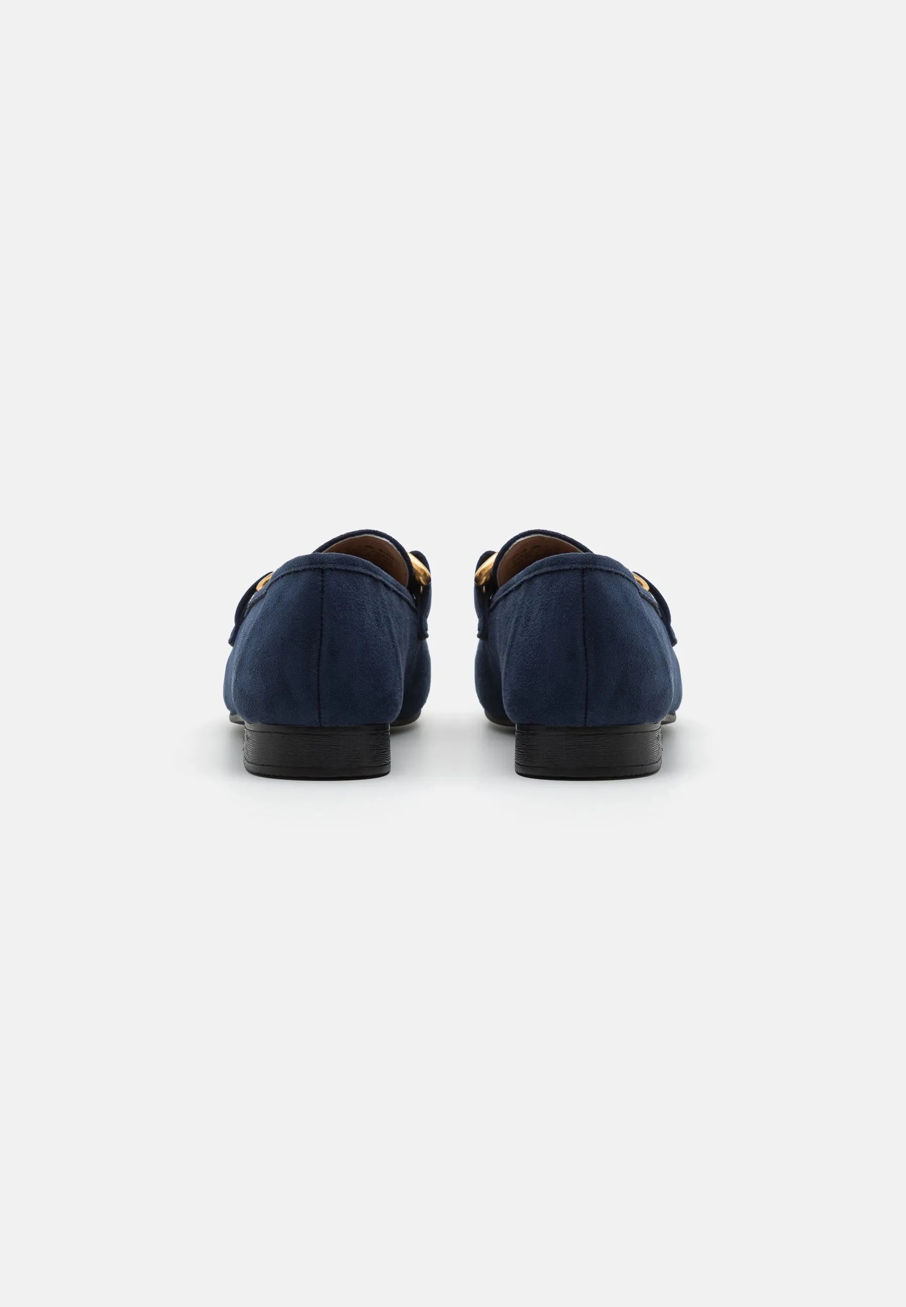 Scarpe senza lacci