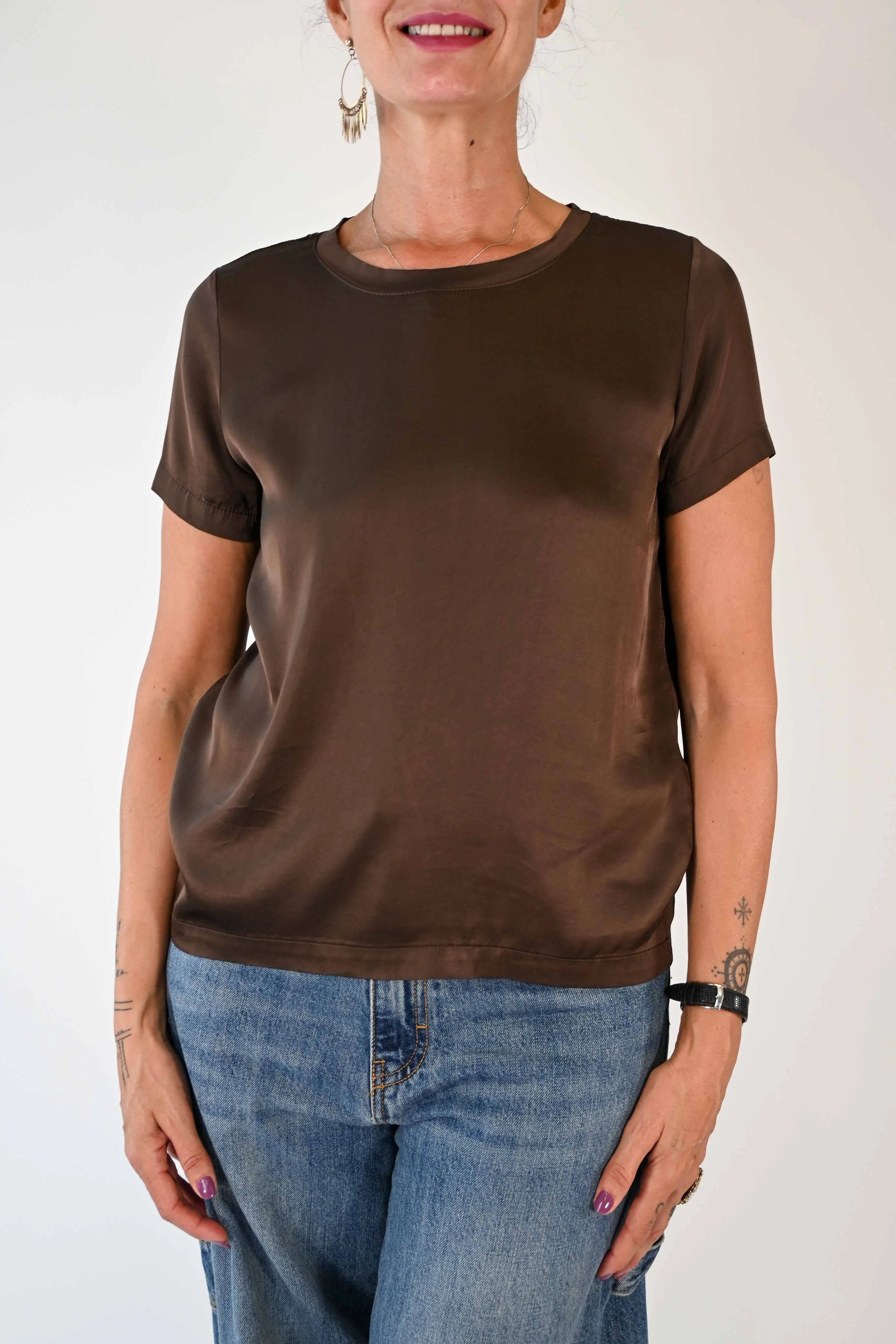 T-SHIRT GIROCOLLO MEZZA MANICA IN VISCOSA MORO