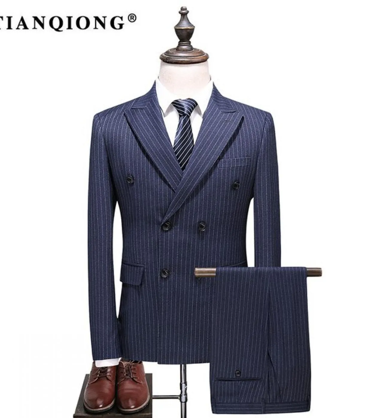 Tian Qiong Abito doppiopetto uomo Slim Fit Abito a righe verticali Uomo 5xl Plus Size Abiti da sposa di lusso Abiti formali