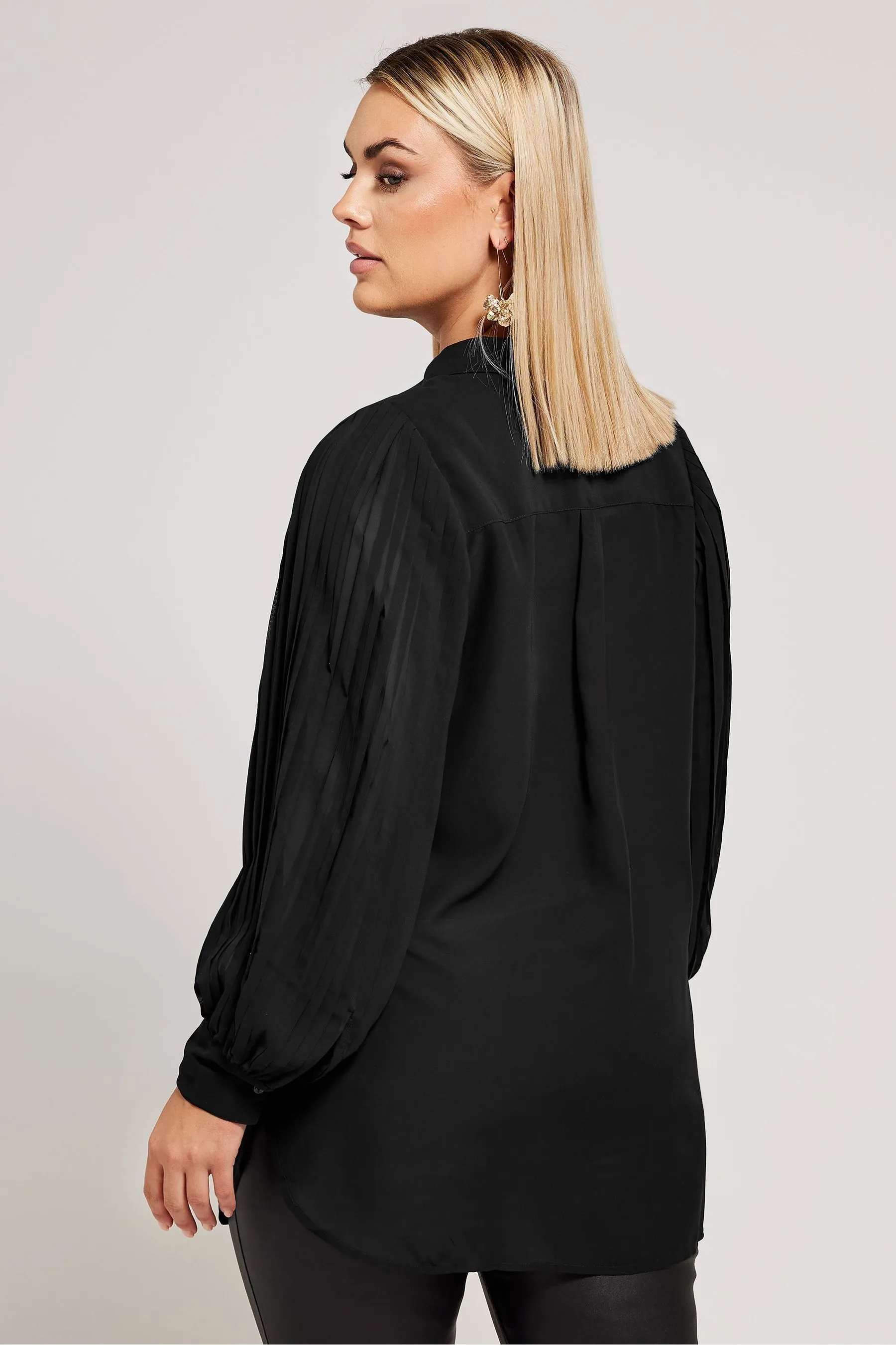 Yours Curve London - Camicia a maniche lunghe plissettata